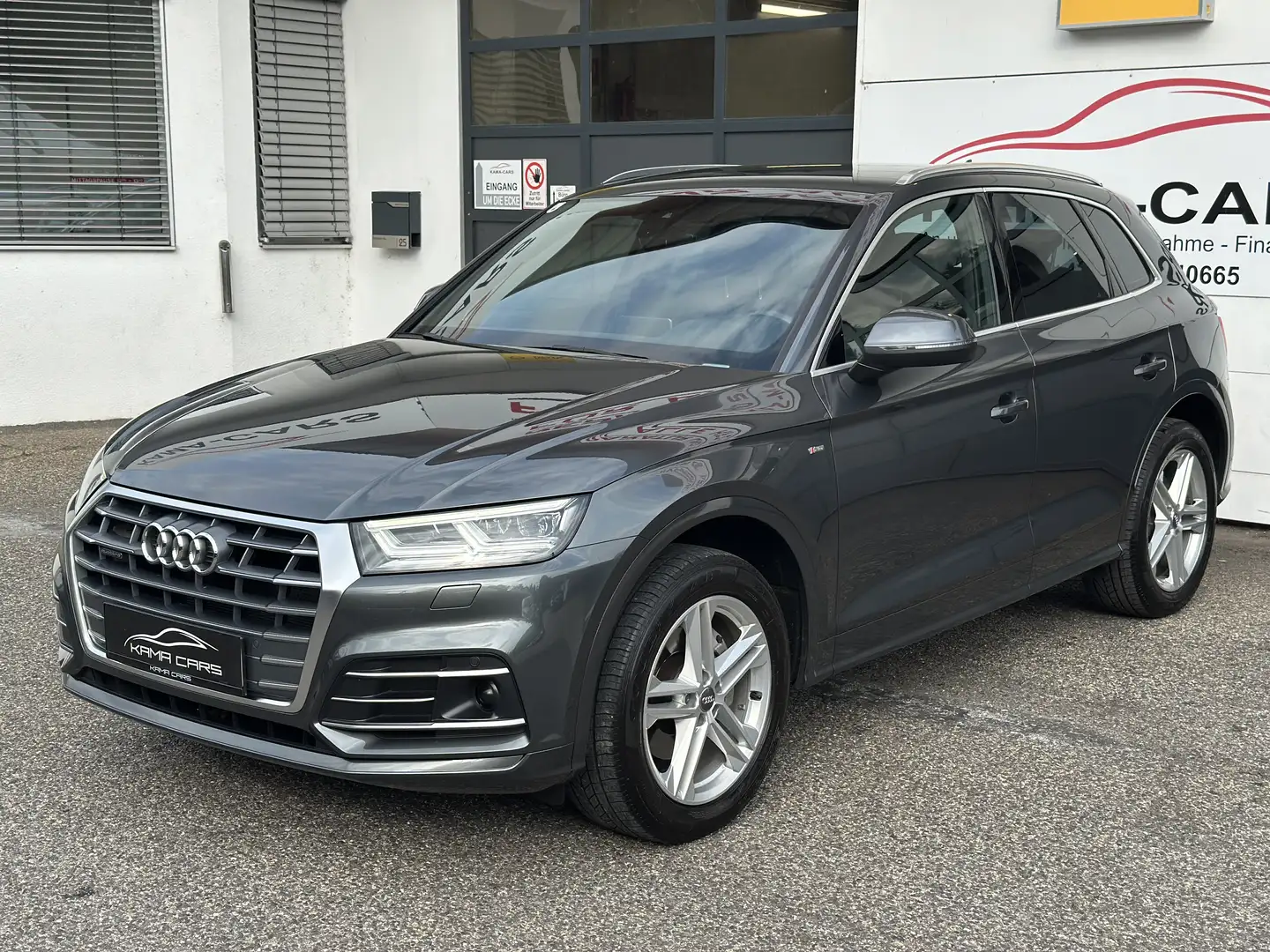 Audi Q5 2,0 TDI quattro sport 3x S-LINE - 2