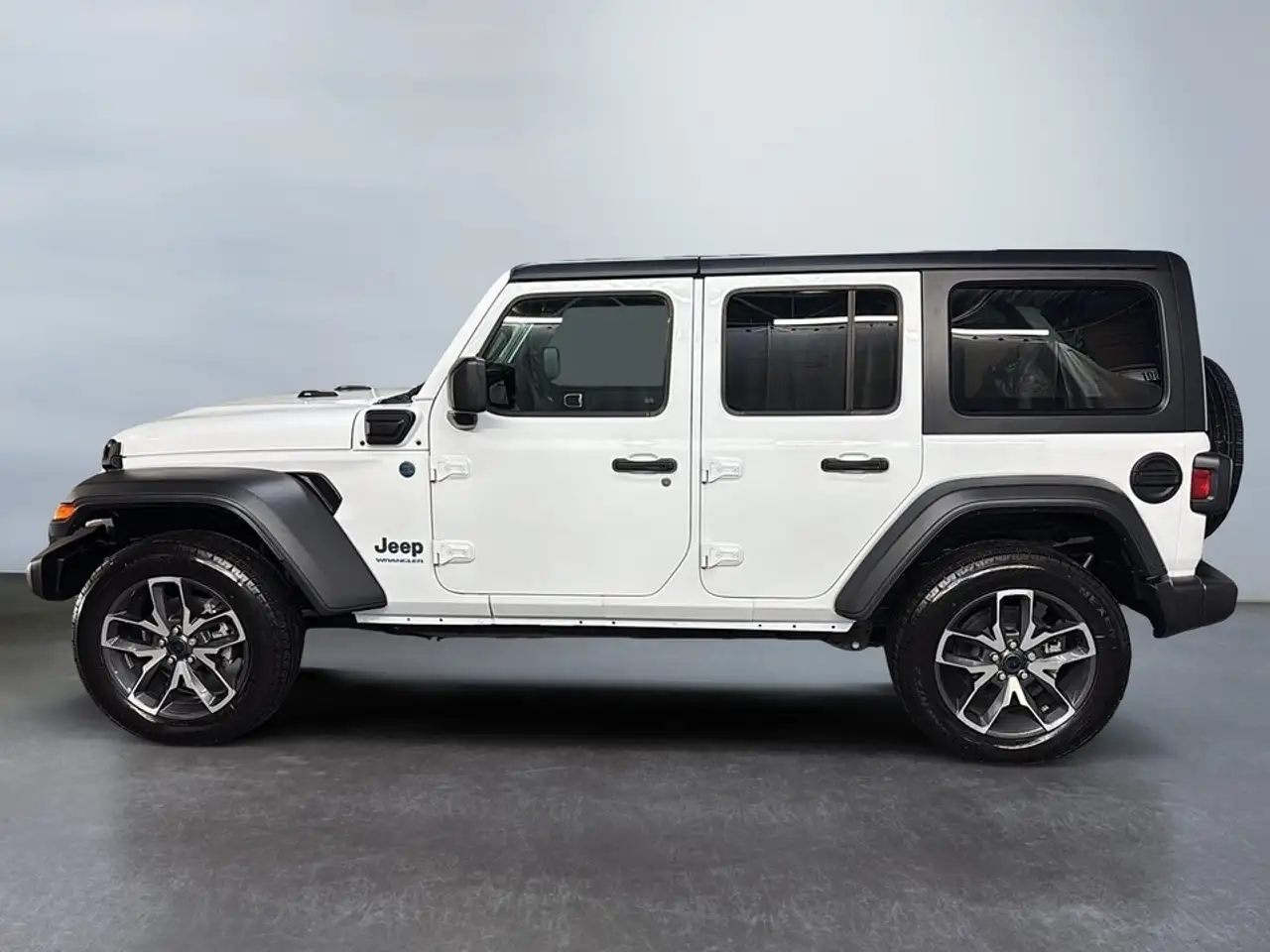 Jeep Wrangler снимка Jeep Wrangler