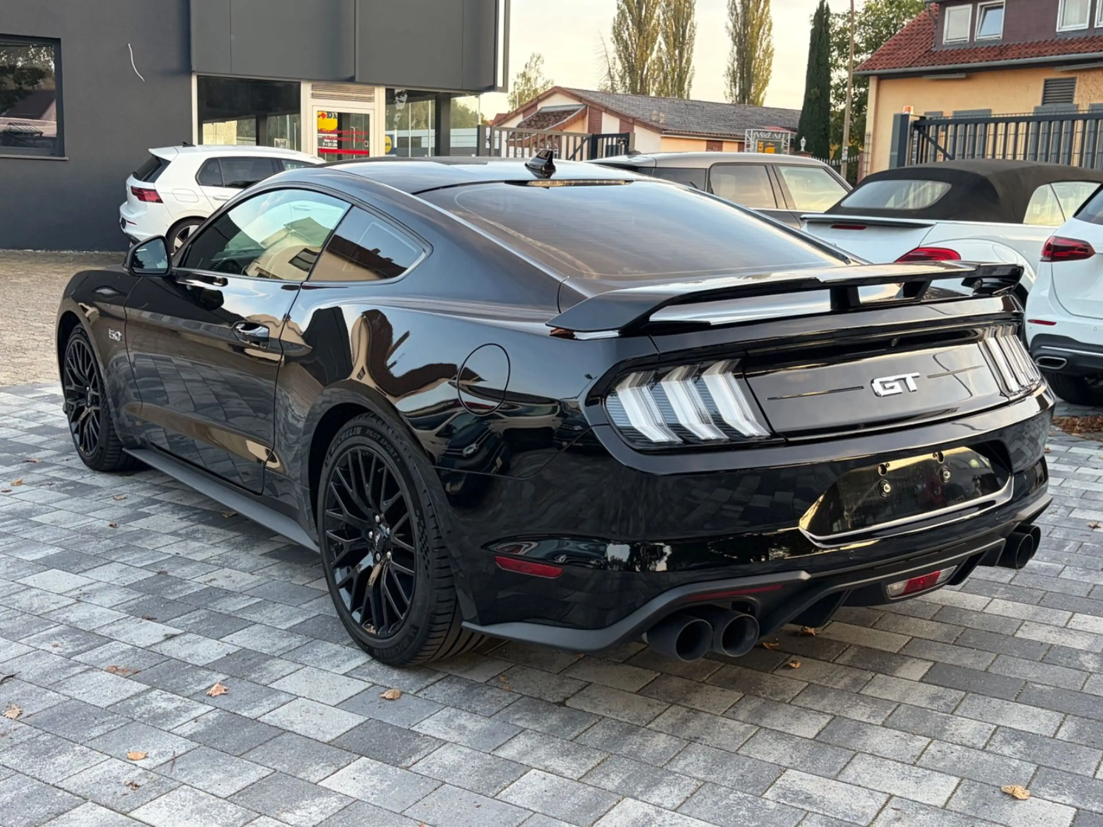 Ford Mustang GT Fastback 1.Hand / 6-Gang / Unfallfrei — photo 7
