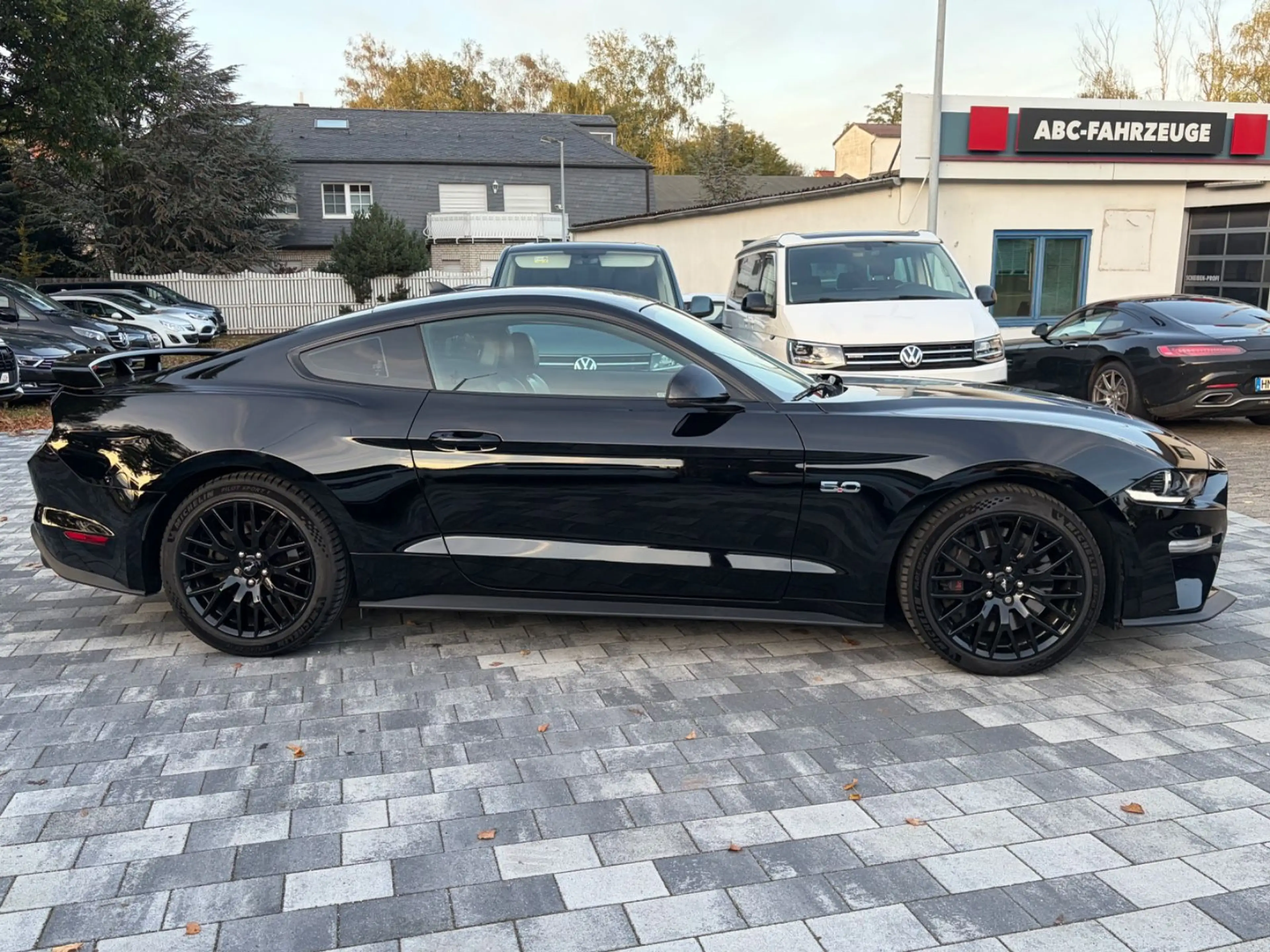 Ford Mustang GT Fastback 1.Hand / 6-Gang / Unfallfrei — photo 4
