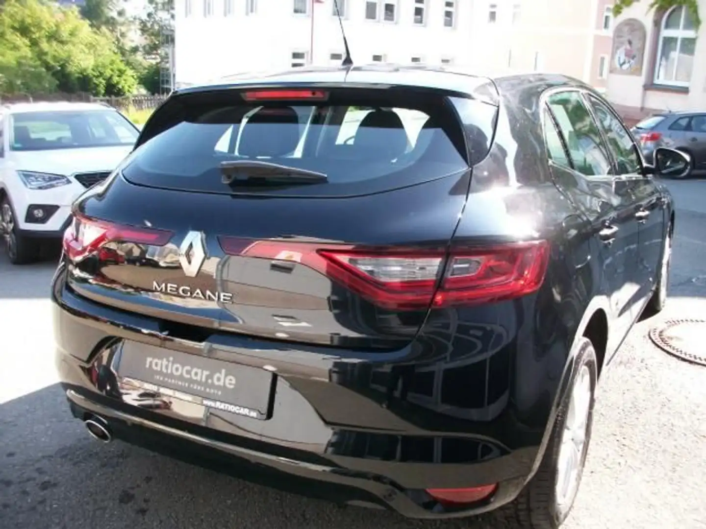 Renault Megane MEGANE IV LIM. 1.5 DCI110 ENERGY NAVI EPH DAB+ Noir - 2