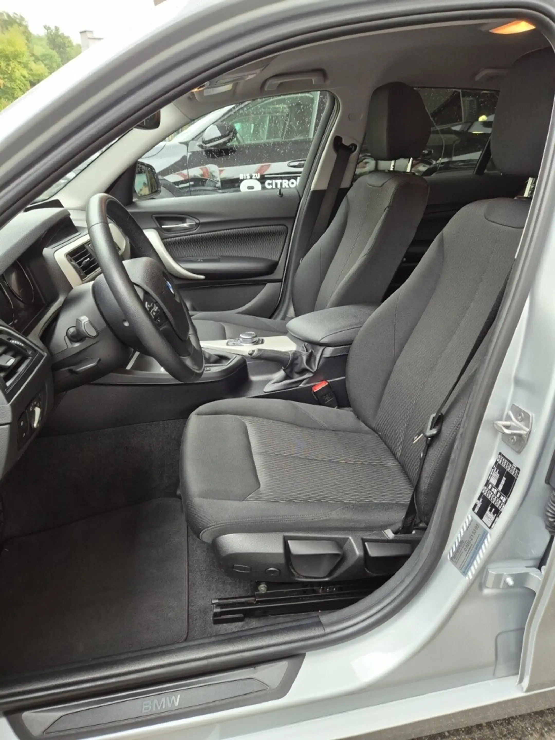 BMW 116 i Advantage — photo 6