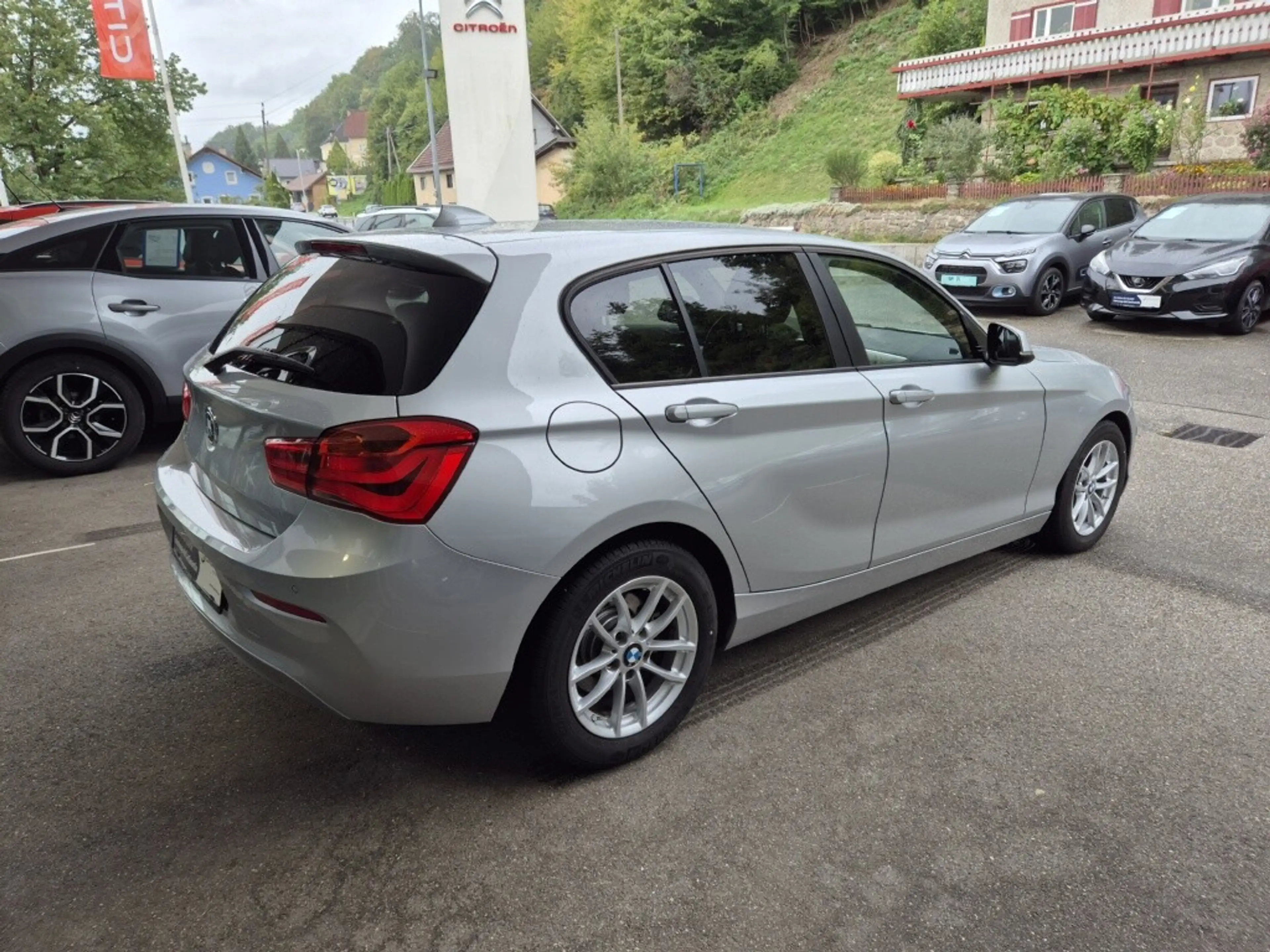 BMW 116 i Advantage — photo 3