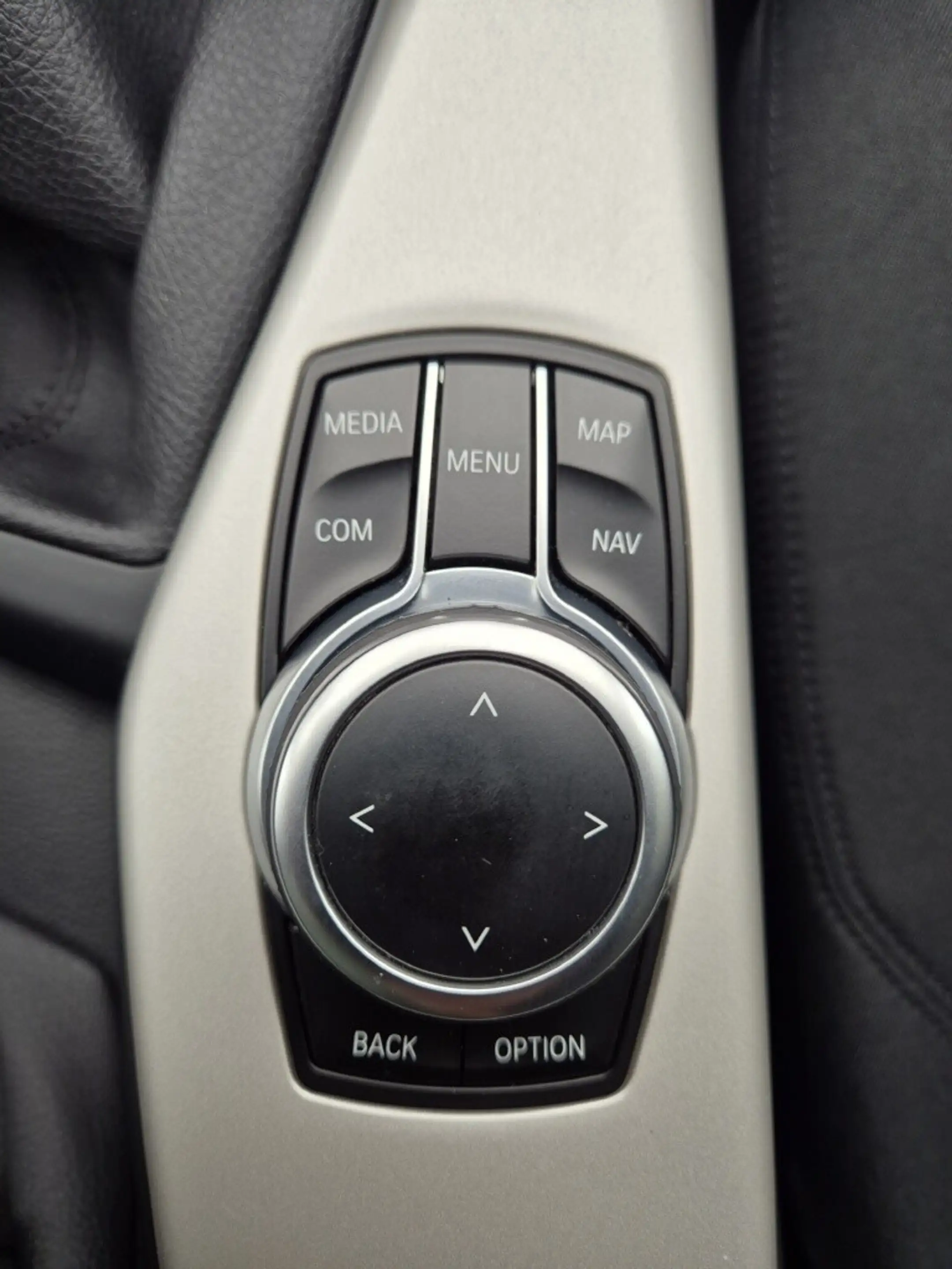BMW 116 i Advantage — photo 15