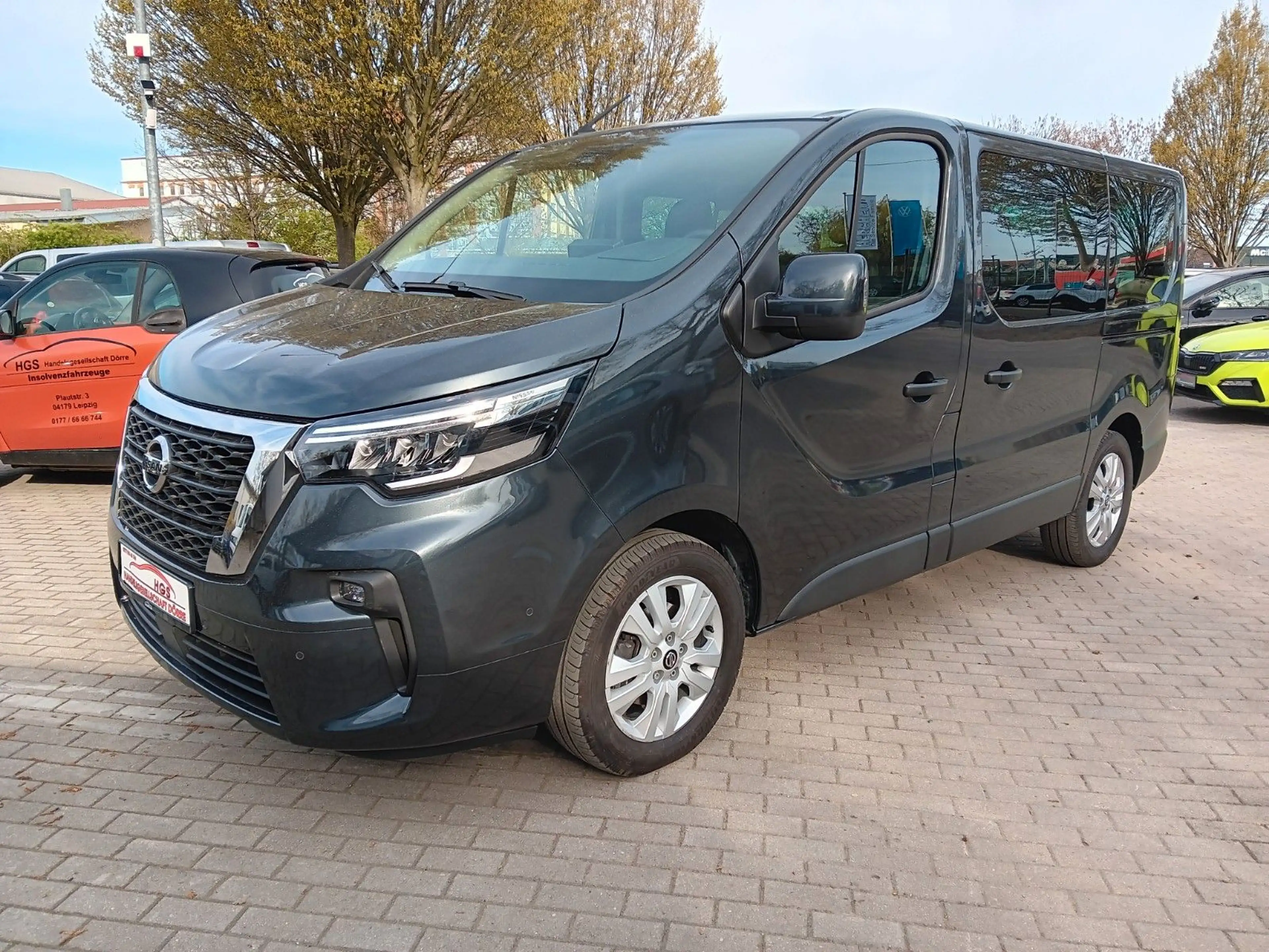 Nissan Primastar Kombi L1H1 2,8t Tekna 8-Sitze Klima