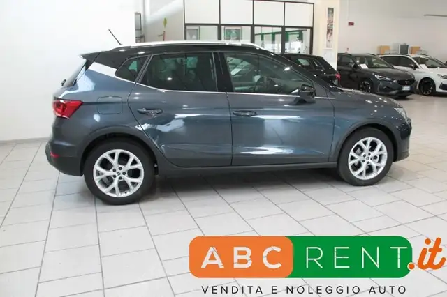 Seat Arona view 8