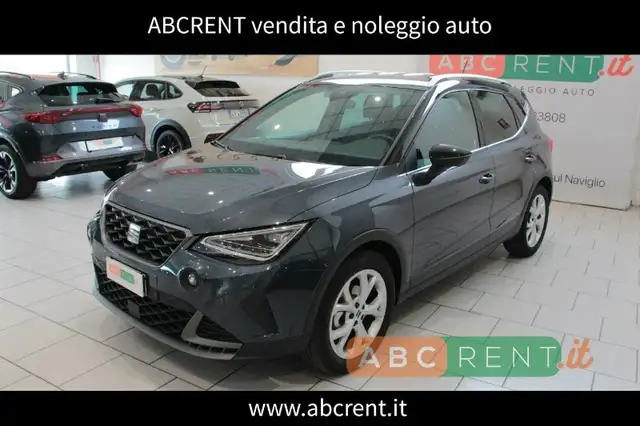 Seat Arona main image