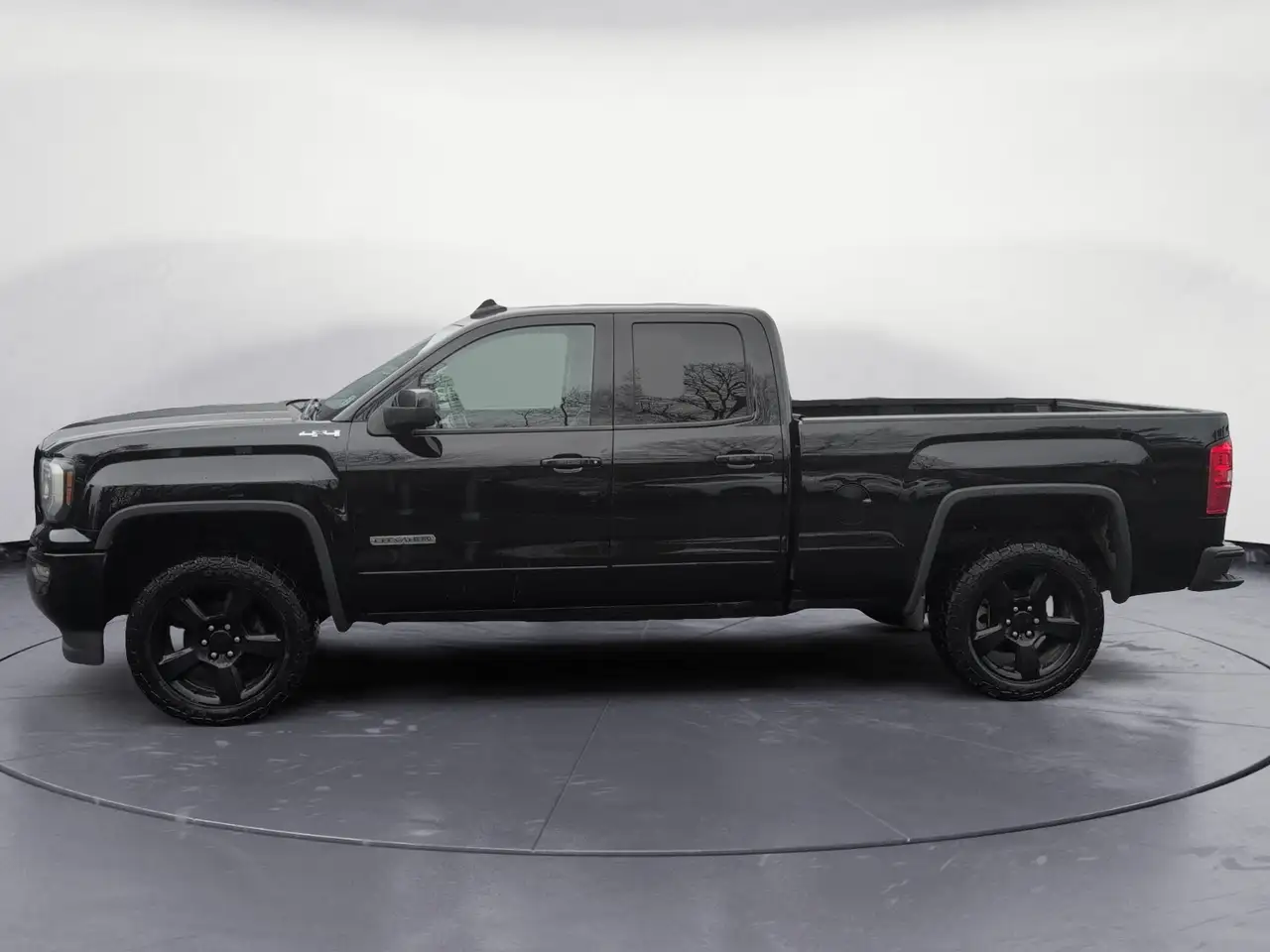 GMC Sierra 1500 снимка GMC Sierra 1500