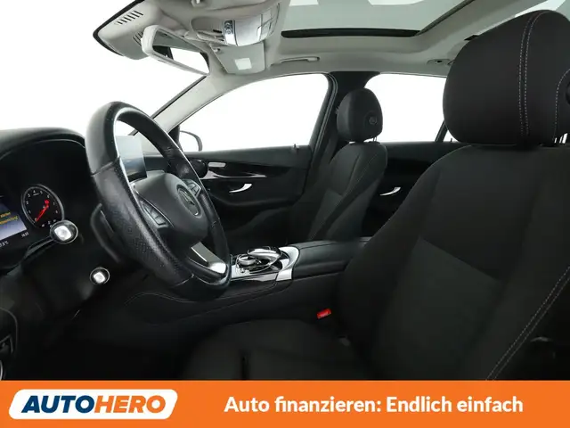 Mercedes-Benz GLC view 10