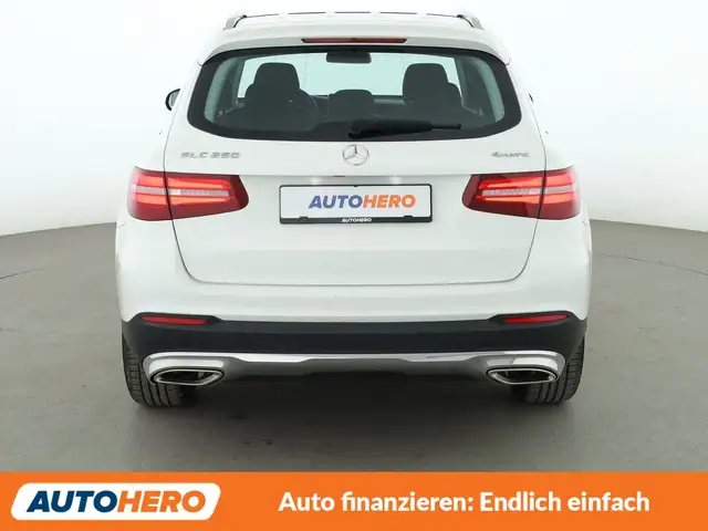 Mercedes-Benz GLC view 5