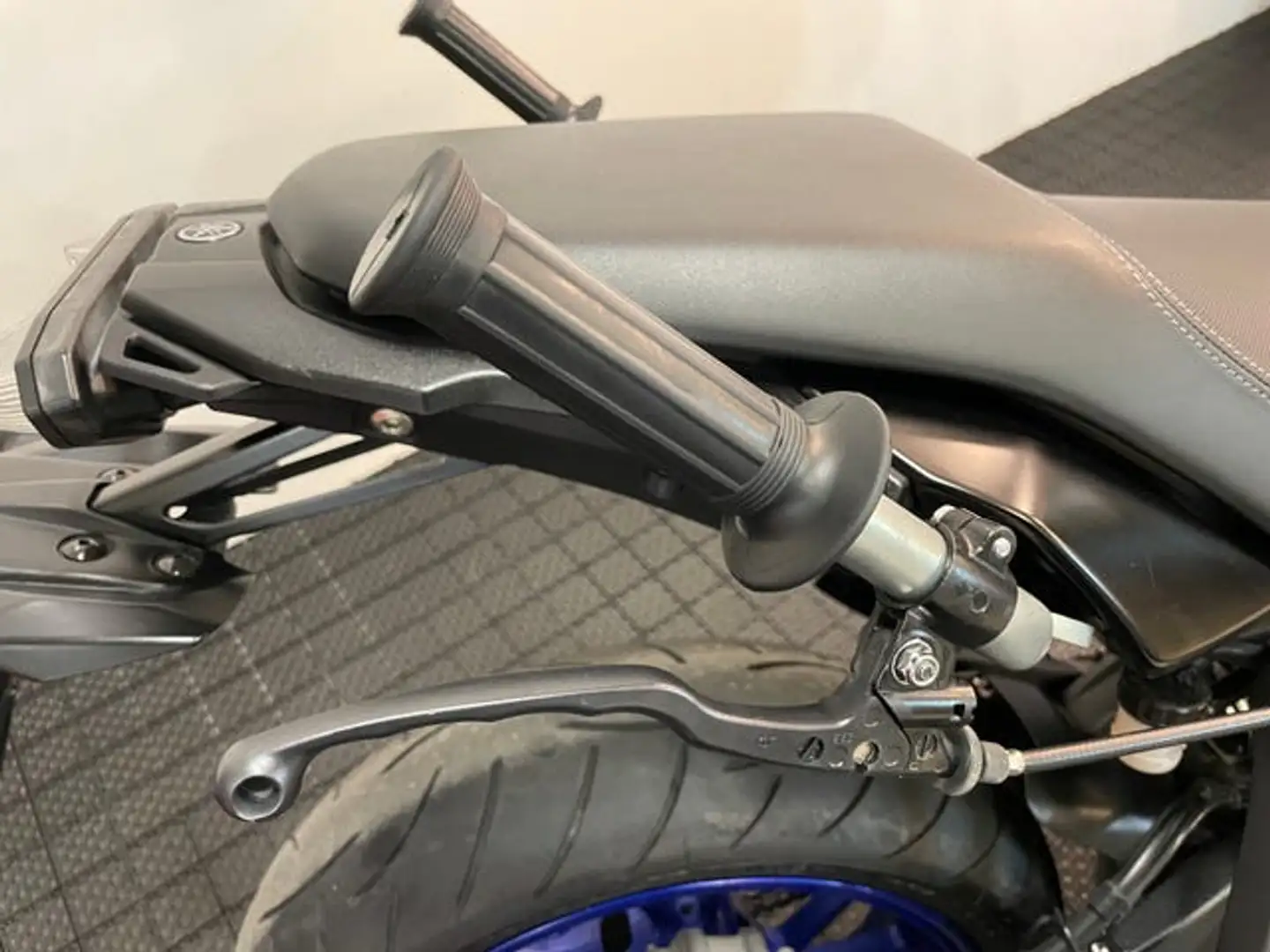 Yamaha Tracer 700 Negro - 2
