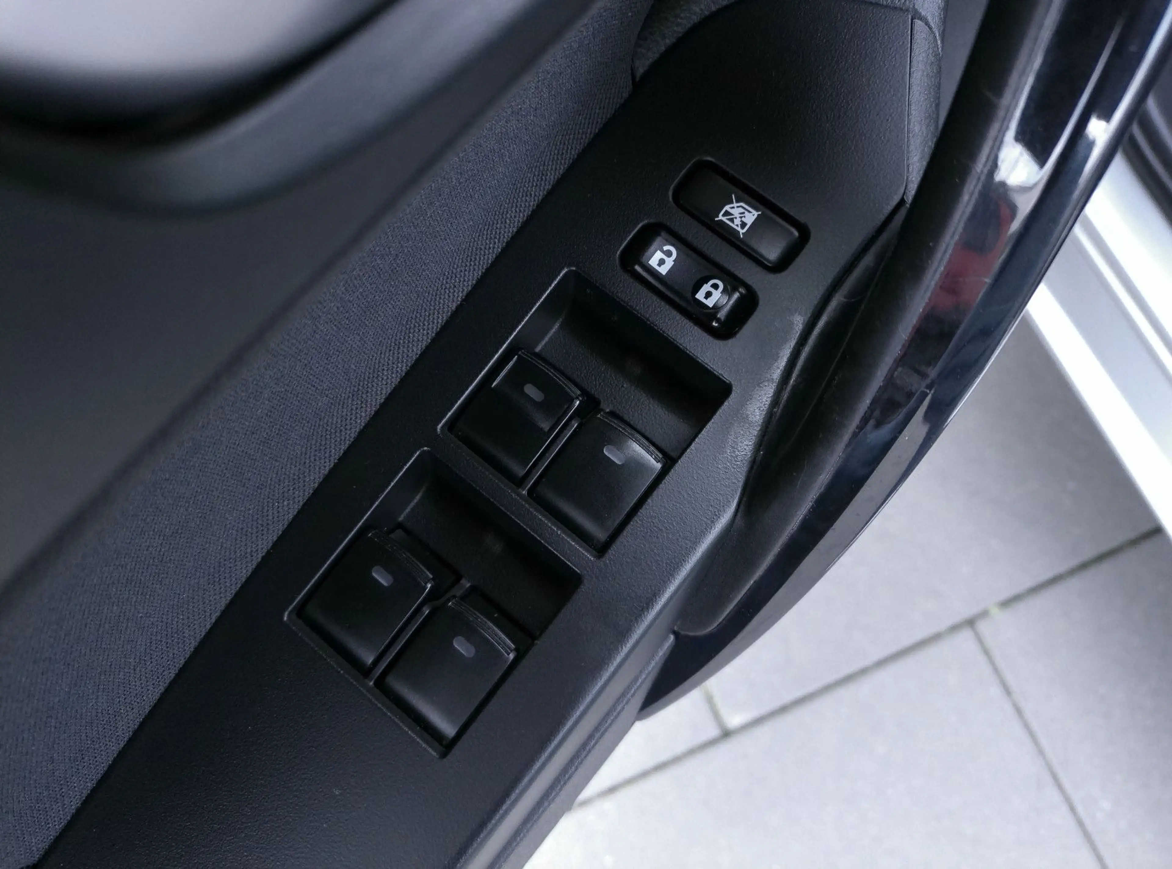 Toyota Auris Touring Sports Hybrid Edition-S — photo 10