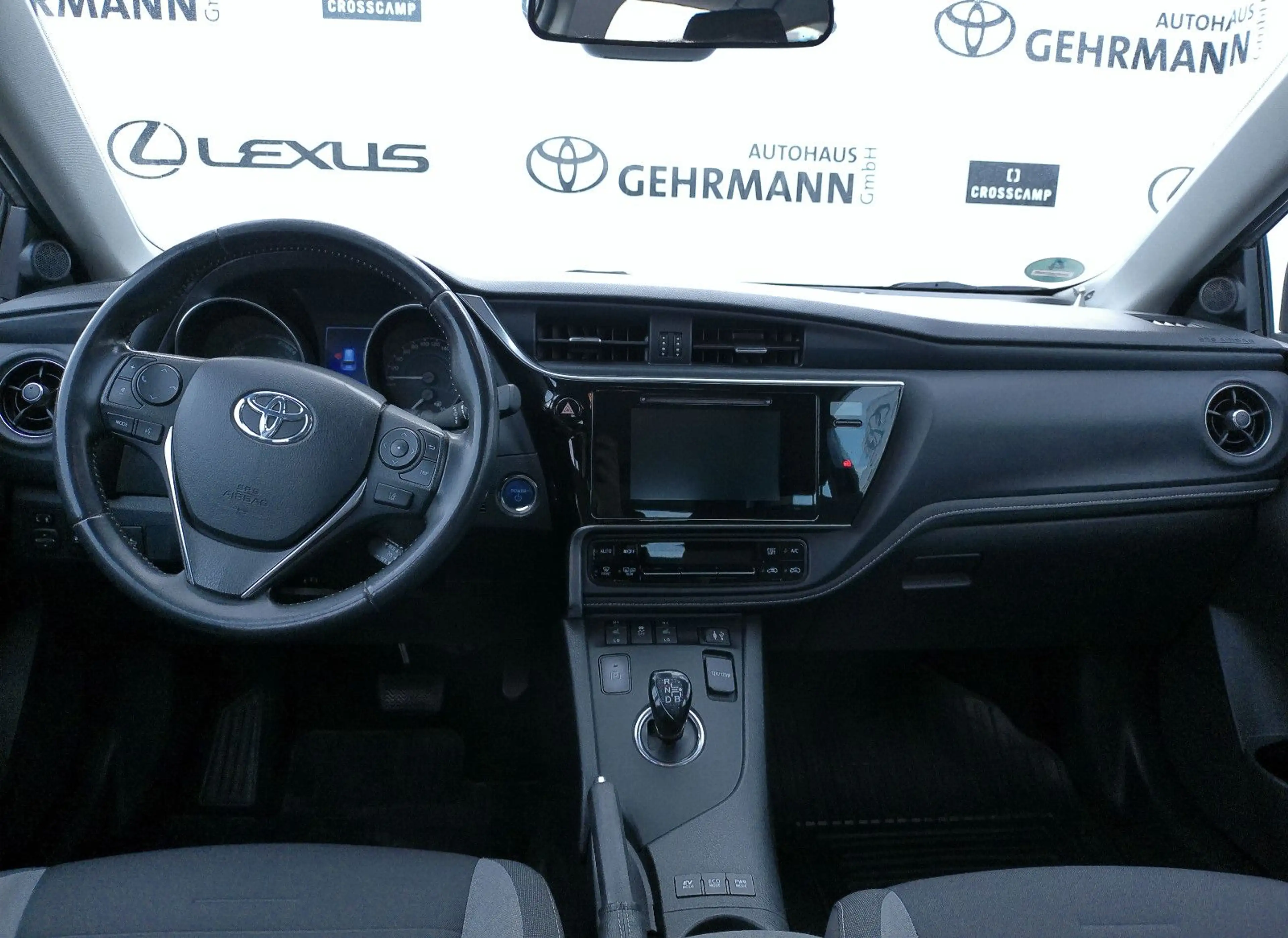 Toyota Auris Touring Sports Hybrid Edition-S — photo 8