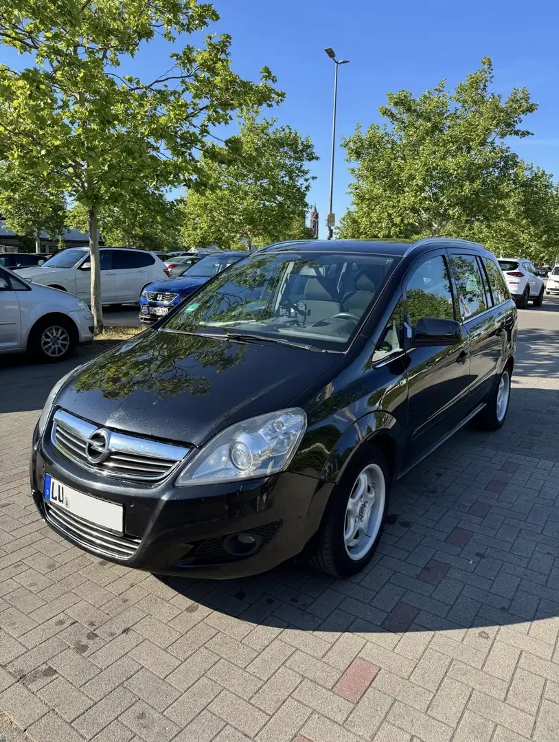 Opel Zafira Schwarz - 1