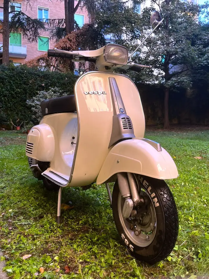 Vespa 50