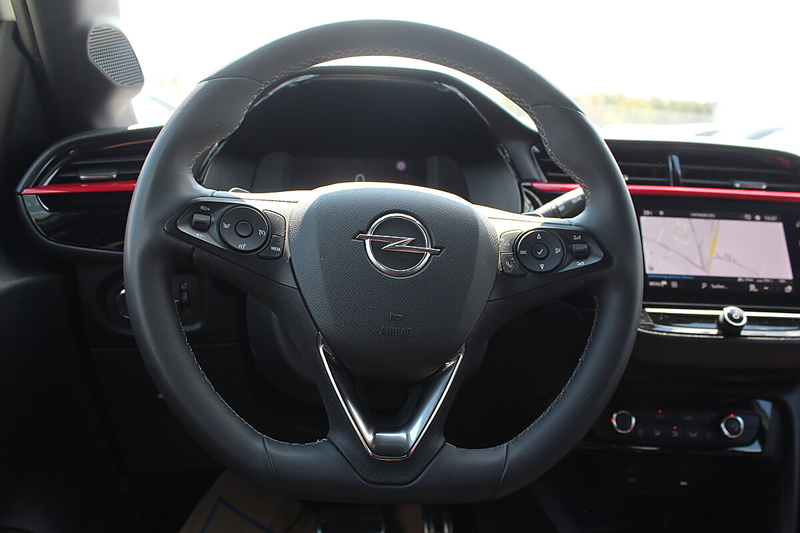 Opel Corsa 1,2  GS Aut. LED Kamera Navi Tempomat... — photo 4