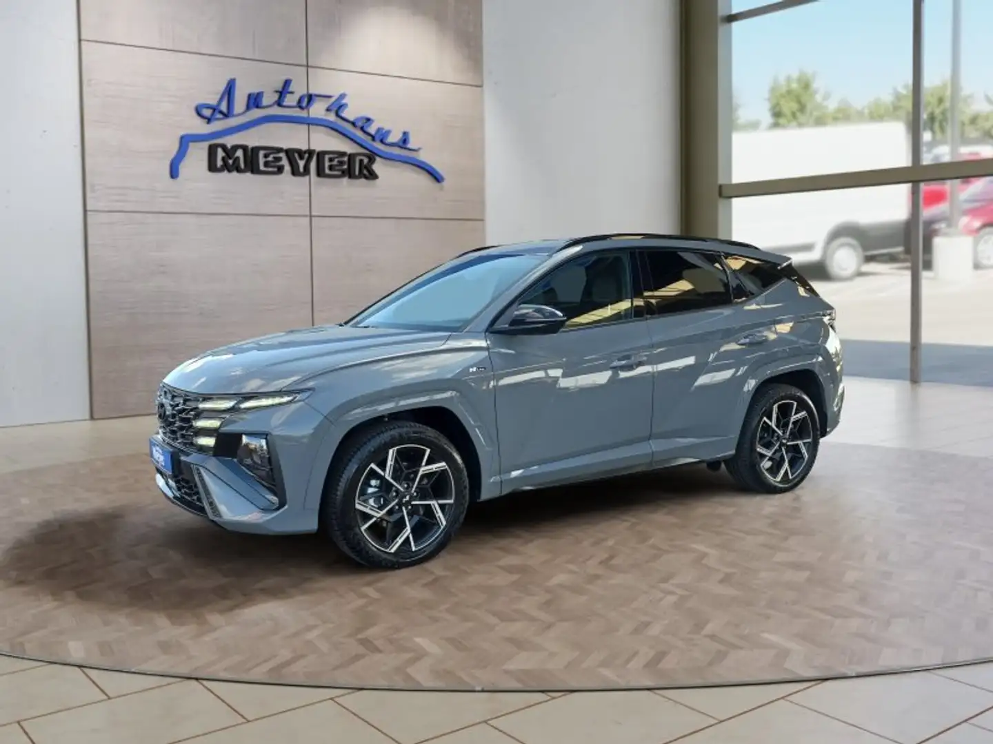 Hyundai TUCSON N-Line 1.6 T-GDI DCT Navi/LED/el.Klappe/Keyless Grigio - 1