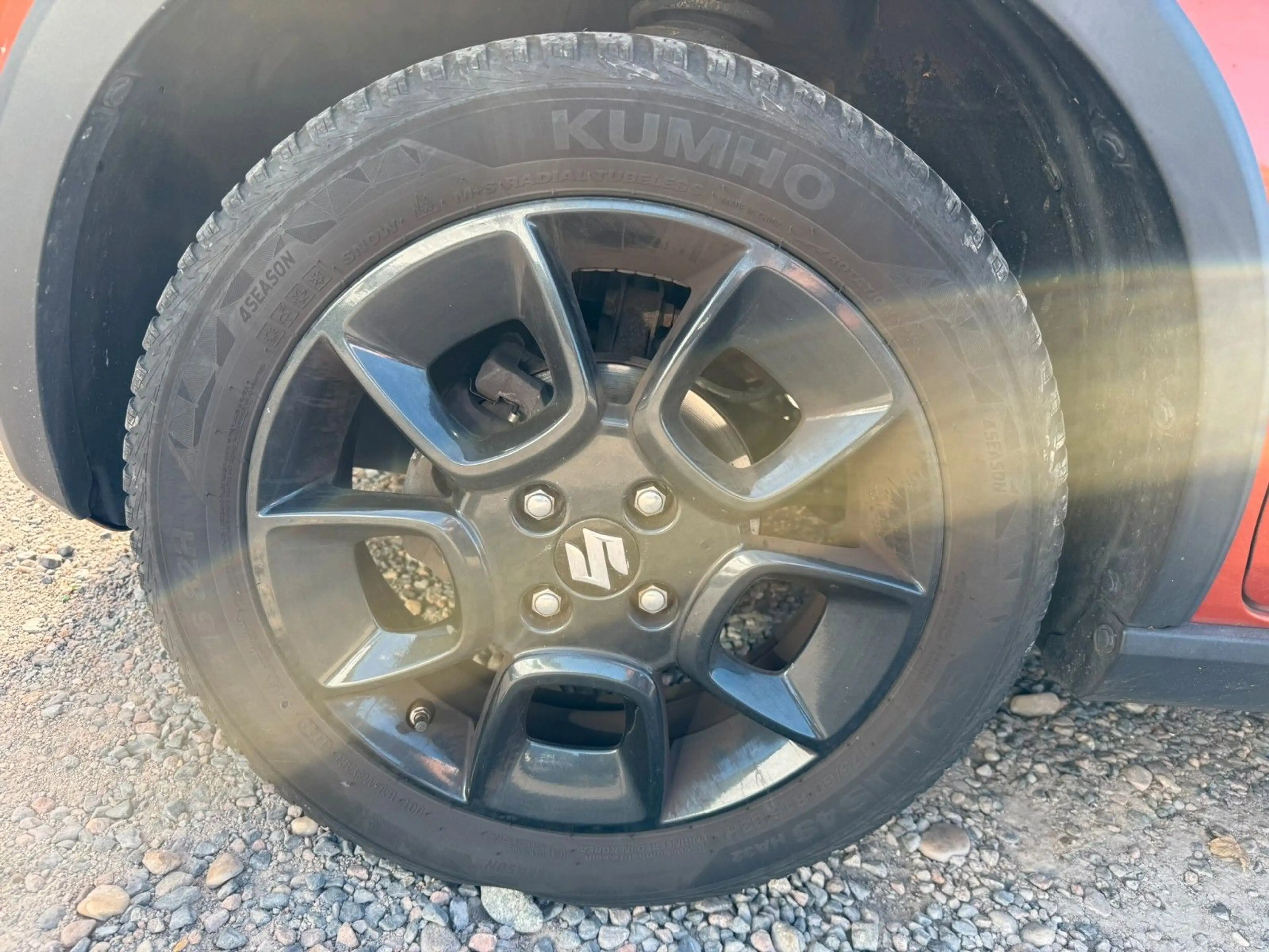 Suzuki Ignis Club — photo 12