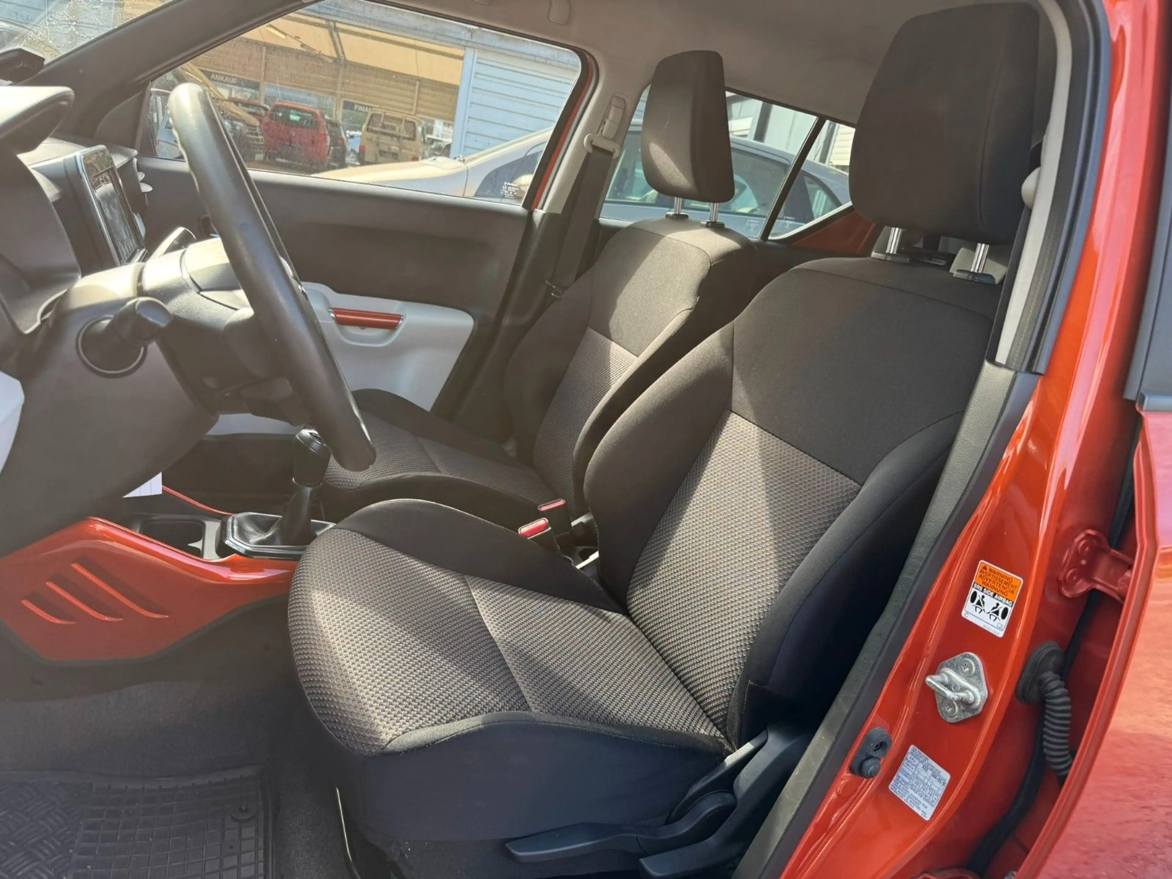 Suzuki Ignis Club — photo 10