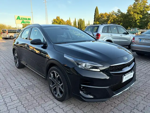 Kia XCeed 1.6 IBRIDA-DIESEL SI A NEOPATENTATI