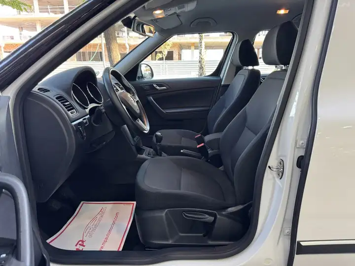 Škoda Yeti Outdoor 1.2 TSI Ambition 4x2 2014, foto 10