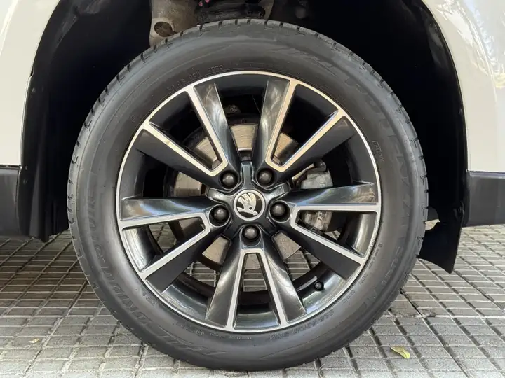 Škoda Yeti Outdoor 1.2 TSI Ambition 4x2 2014, foto 8