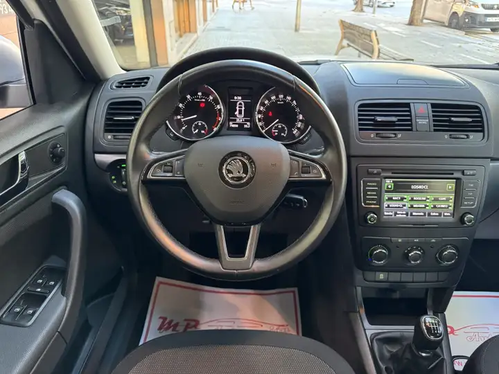Škoda Yeti Outdoor 1.2 TSI Ambition 4x2 2014, foto 12