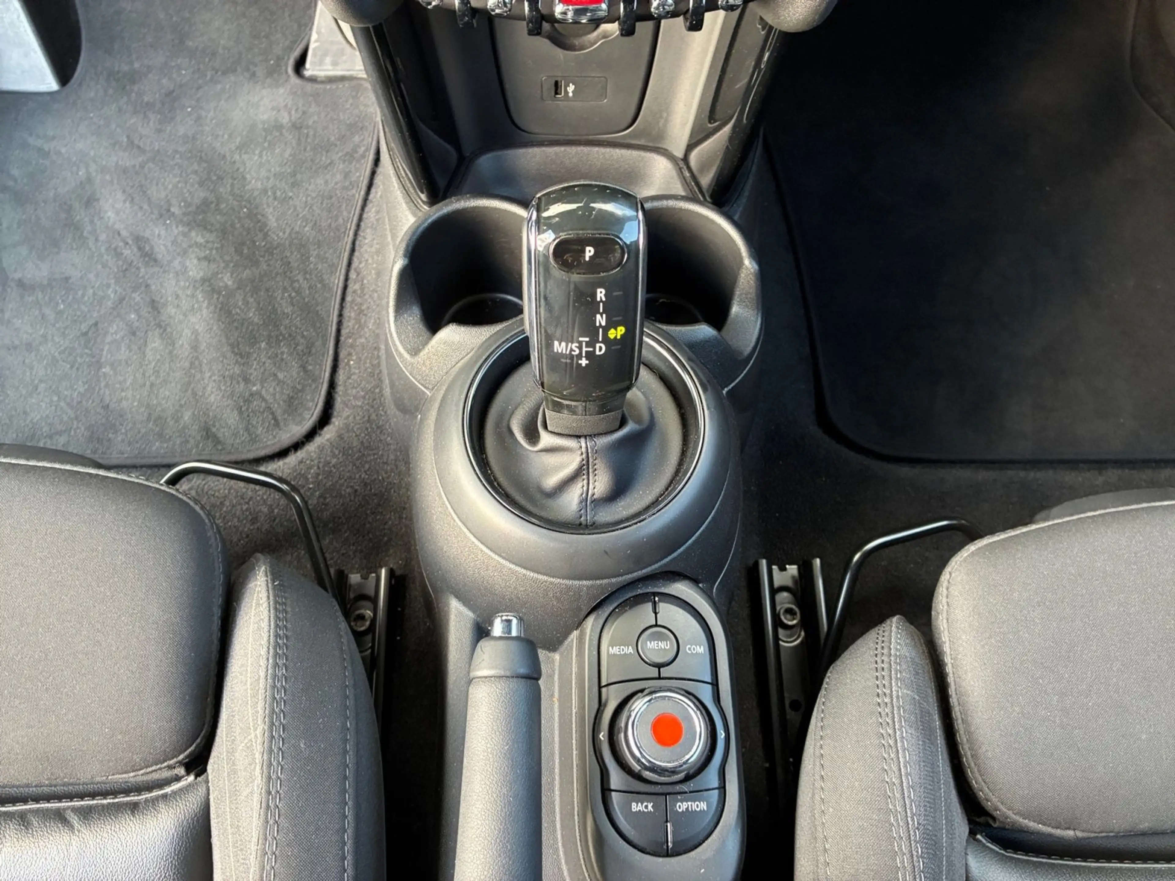 MINI Cooper S LED SHZ Tempomat — photo 11