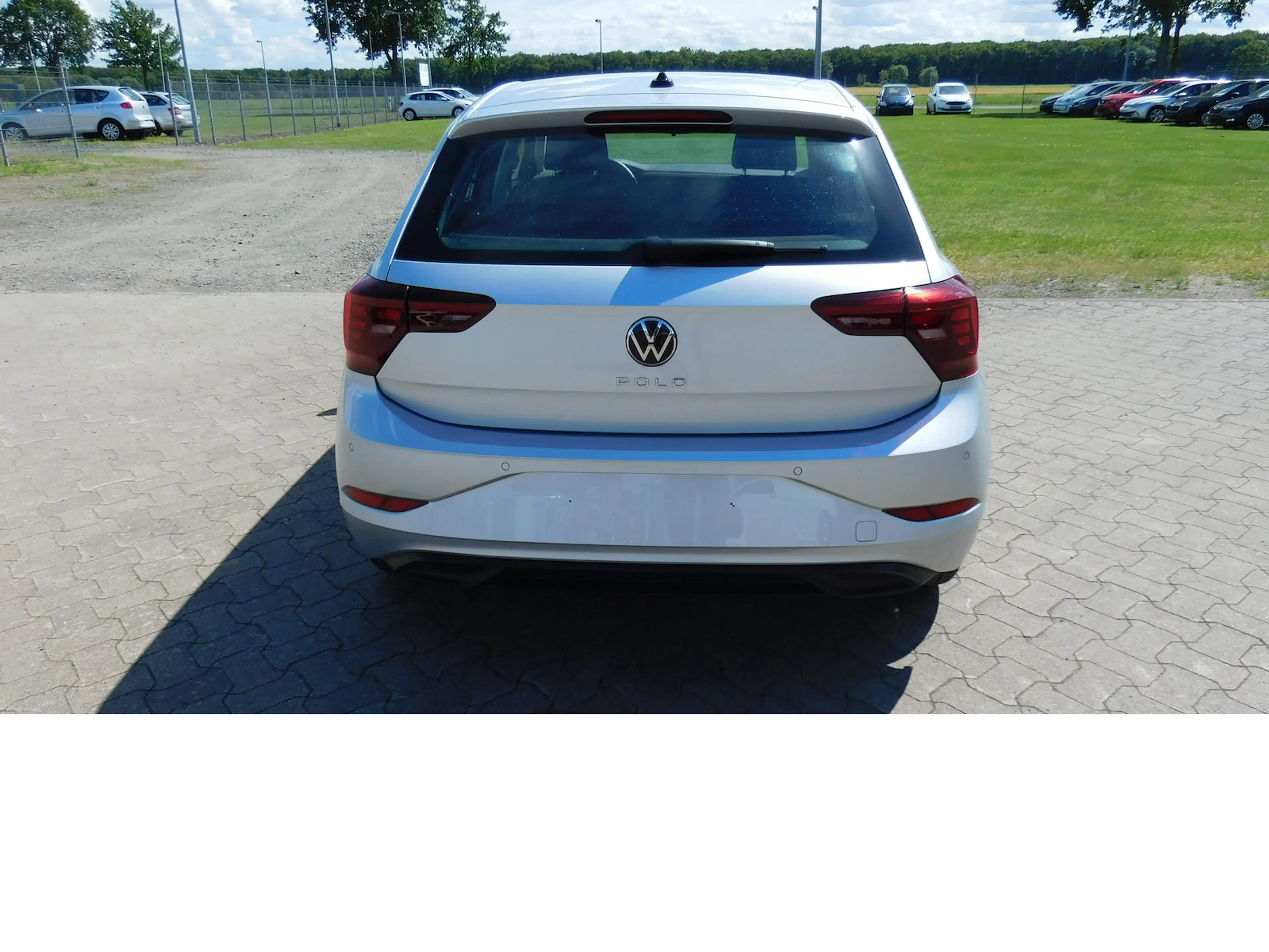 Volkswagen Polo 1.0 Life MPI BMT 4Trg Klima Navi LED — photo 4
