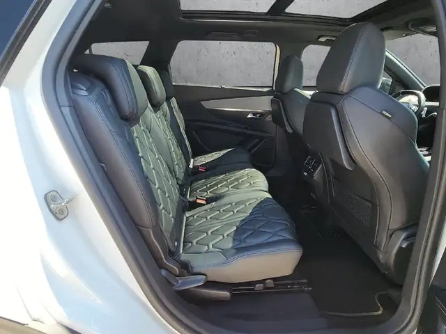 Peugeot 5008 view 14