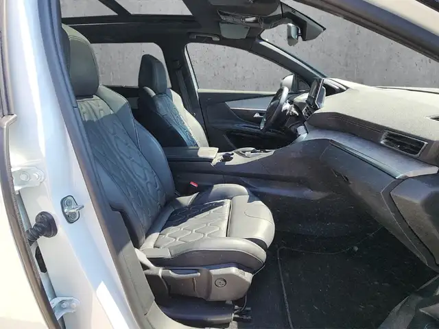 Peugeot 5008 view 13
