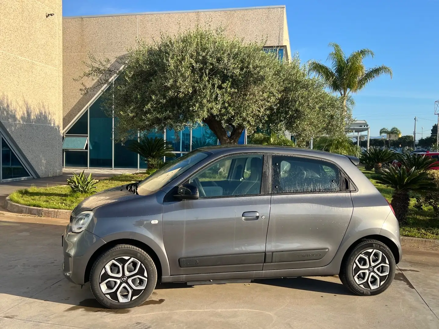 Renault Twingo Electric possibilità noleggio no scoring Gris - 2