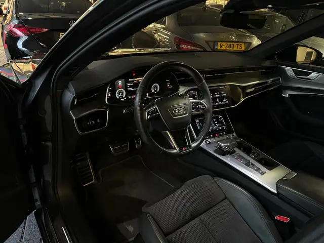 Audi A6 view 5