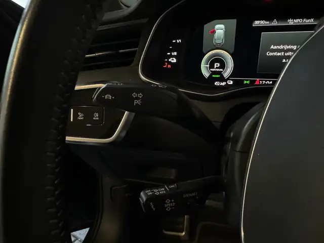Audi A6 view 15