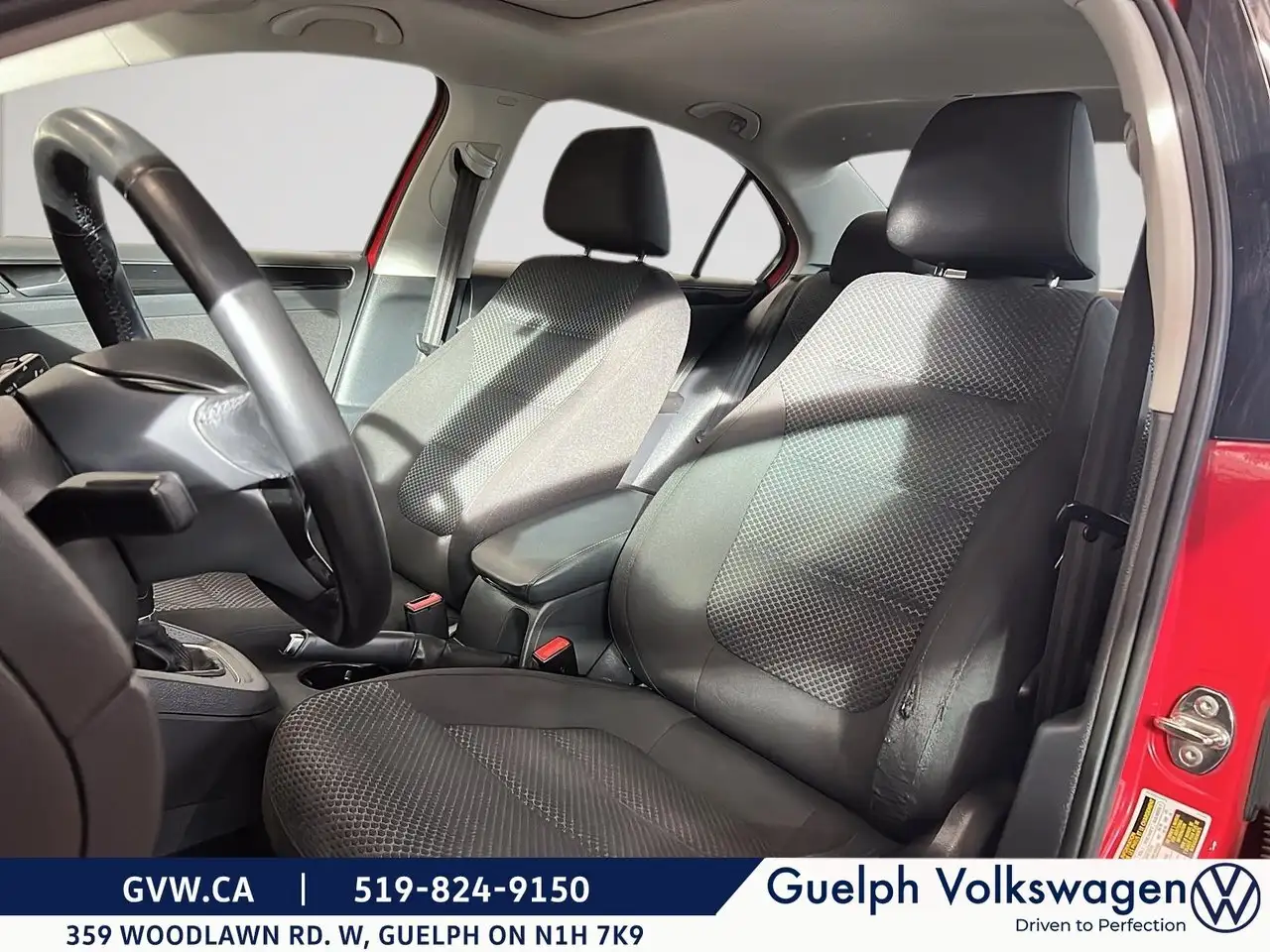 Volkswagen Jetta снимка Volkswagen Jetta