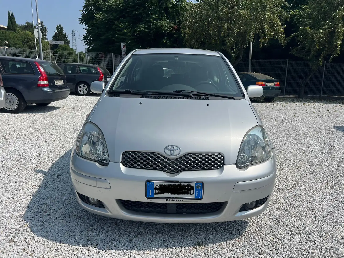Toyota Yaris 3p 1.0 cat 3p - 2