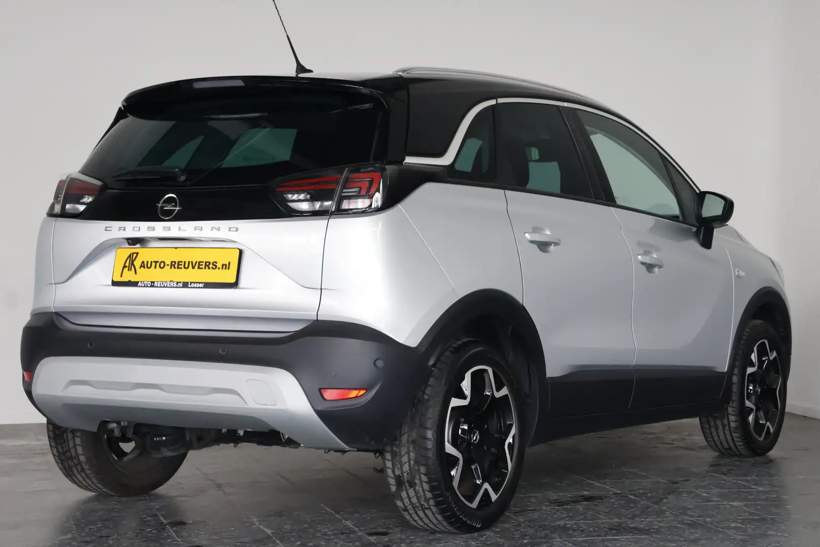Opel Crossland 1.2 Turbo Elegance / LED / Navi / CarPlay / Leder Zilver - 2