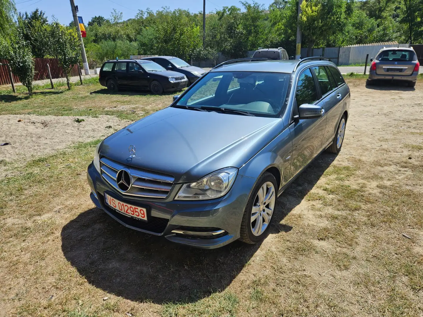 Mercedes-Benz C 180 T BlueEFFICIENCY Avantgarde - 1