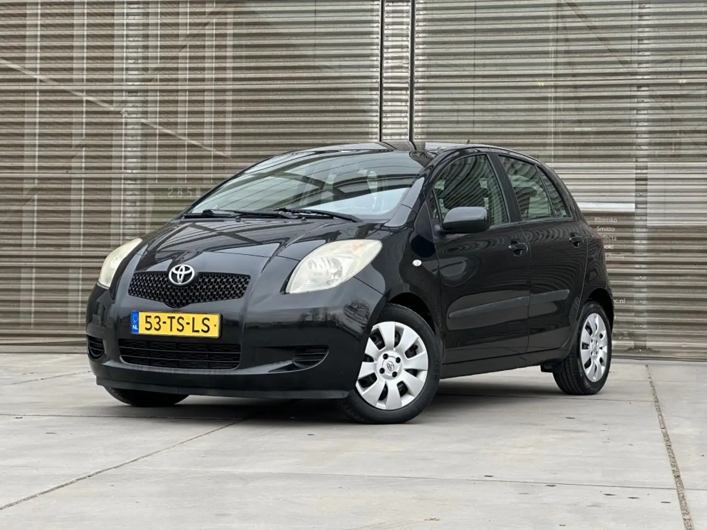 Toyota Yaris 1.3 VVTI SOL AIRCO !! Černá - 1