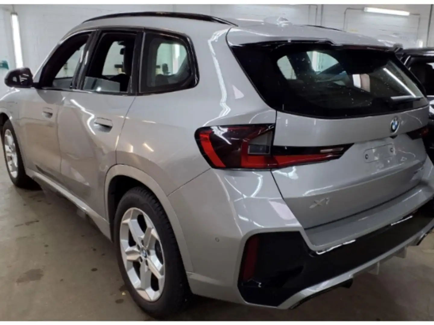 BMW X1 xDrive23i M Sport Aktivsitz Memory H/K ad.M-FW Com Silber - 2