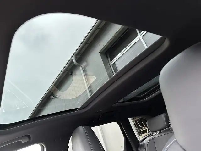 Audi S6 view 14