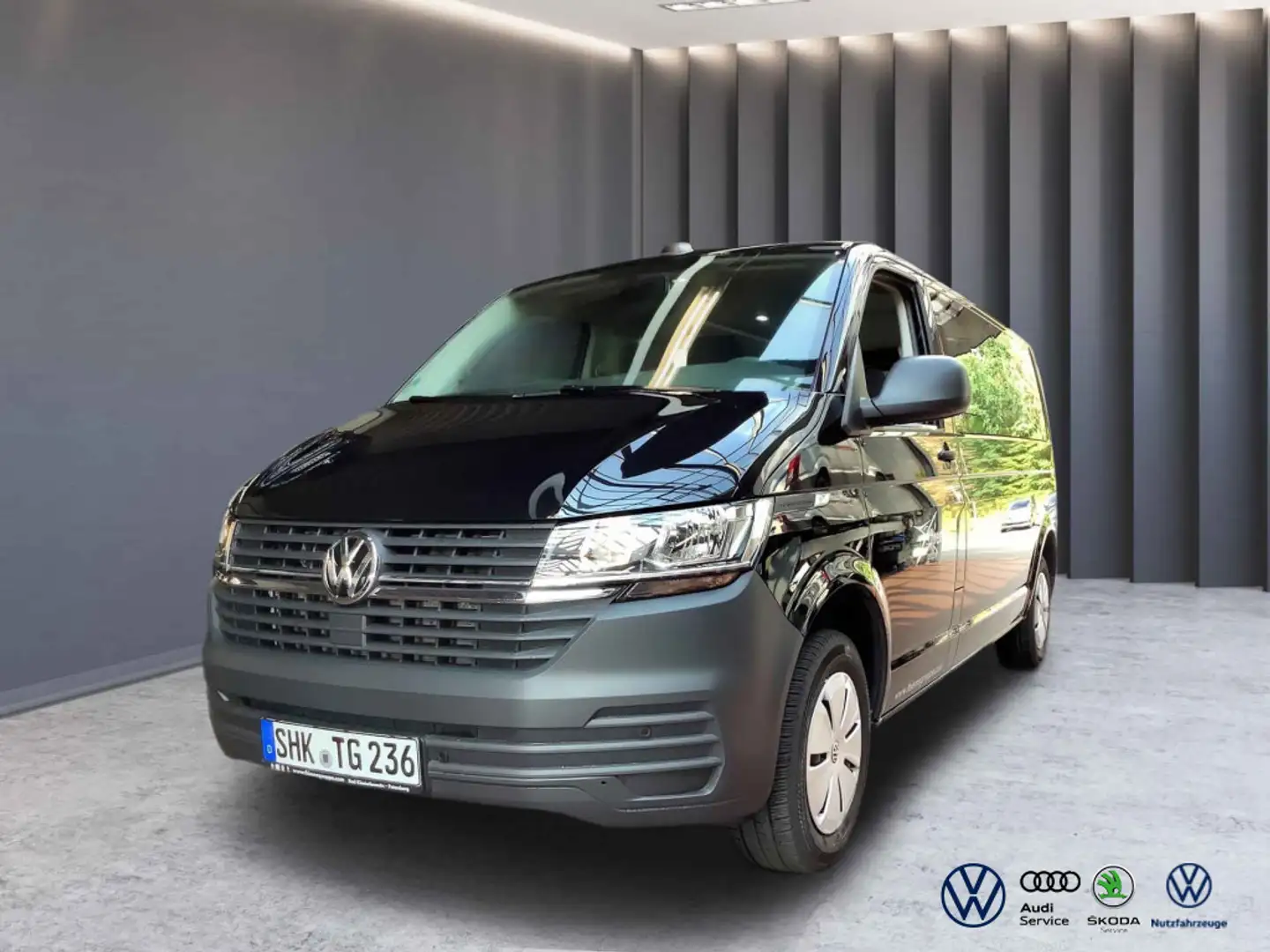 Volkswagen T6.1 Kombi 2.0 TDI lang NAVI PDC AHK SHZ Negru - 1