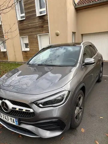 Mercedes-Benz GLA 220 GLA 220 d 4-Matic
