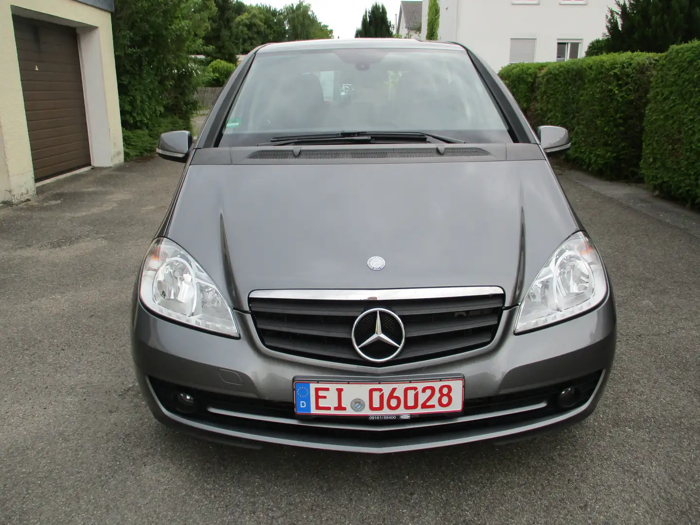 Mercedes-Benz A 180 A 180 CDI AUTOMATIK Grigio - 2