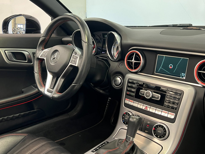Mercedes-Benz SLK 250 AMG Edition / Pano / Airscarf / Keyless — photo 9