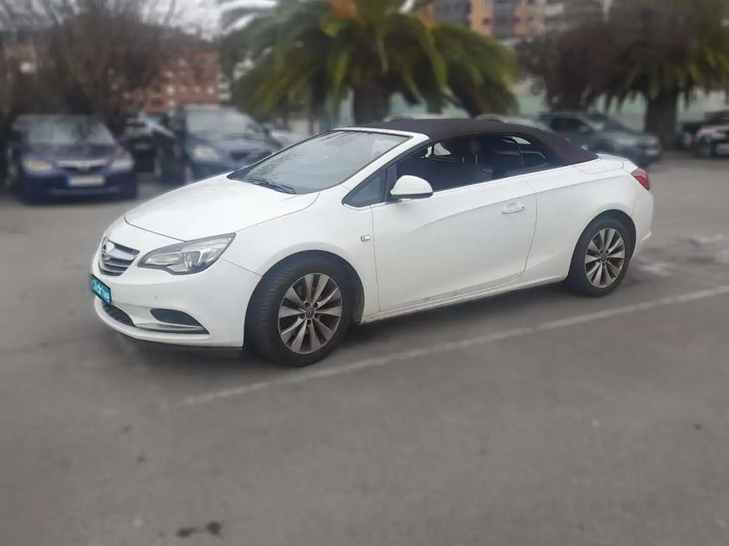 Opel Cabrio 1.4T S&S Excellence Белый - 2