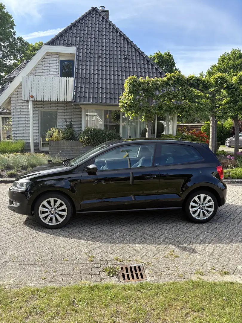 Volkswagen Polo 1.2 MPI STYLE | APK 31-5-2026 | AppleCarplay Zwart - 2