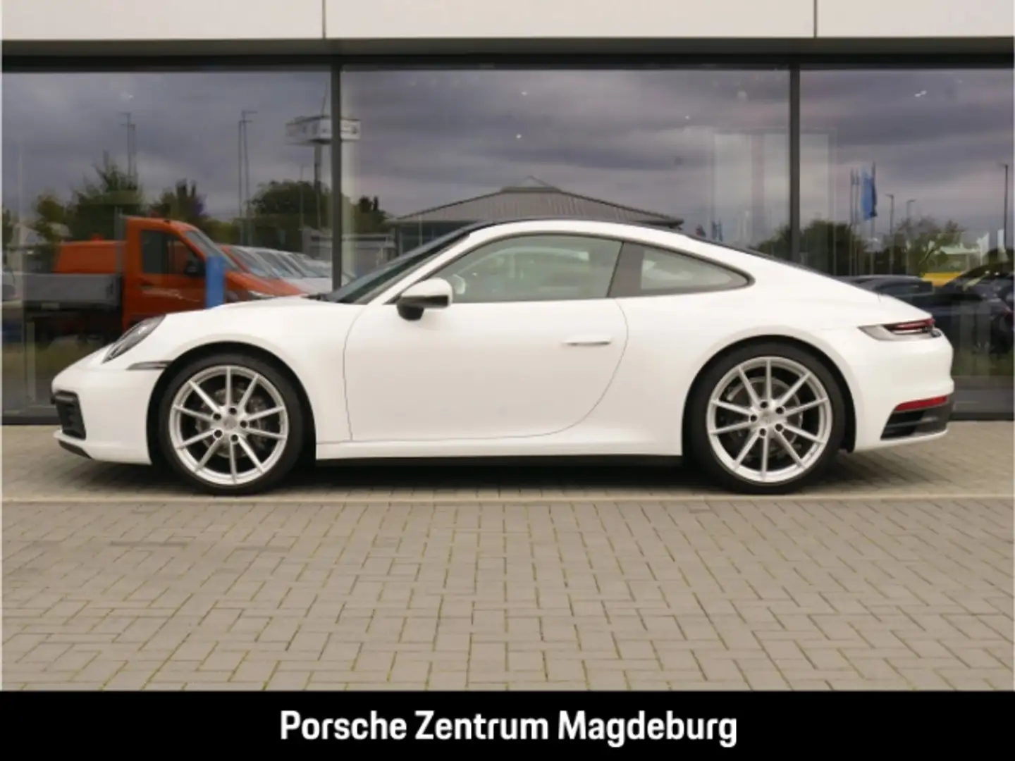 Porsche 992 (911) Carrera*BOSE*ACC*SPORTABG*SHZ* Weiß - 2