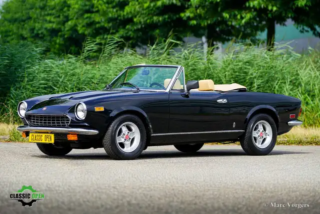 Fiat 124 Spider 2000