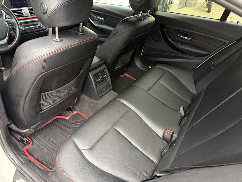 BMW 320 d Aut. F30 Limousine Shadow Line — photo 12